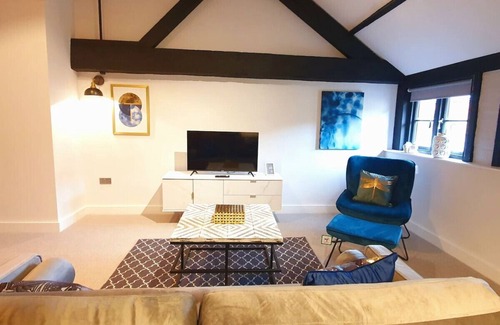 Bishop's Stortford Apartment | Loft 4 - stunning apartment near Stansted