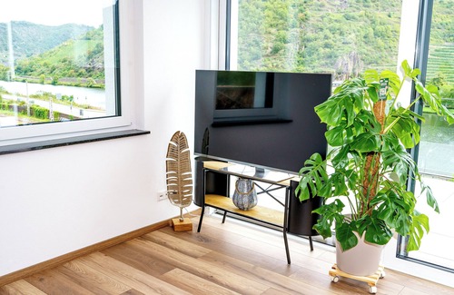 Treis-Karden Apartment | Loft 5 with 2.5 bedrooms and guest bathroom, fantastic panoramic view of the Moselle, sauna, balcony