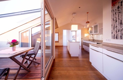 Pelham Apartment | Loft 7, 83 qm Dachgeschoss, 2 separate Schlafzimmer, 2 Bäder