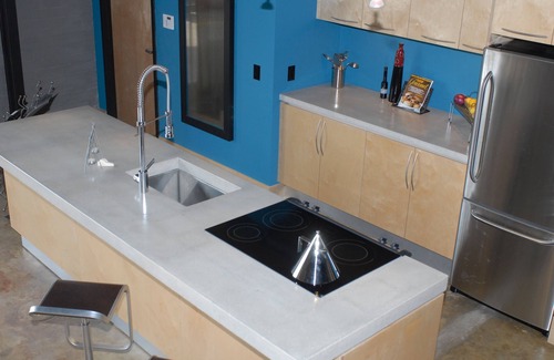 Rosewood House | Loft 912 Twice Featured on HGTV - Walk to USC Stadium. 1mi. Main St., USC, Ft.Ja
