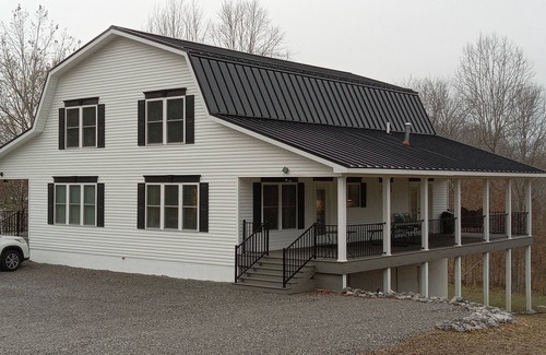 Eddyville House | Loft B Charming country style home near Lake Barkley, golf course and water park