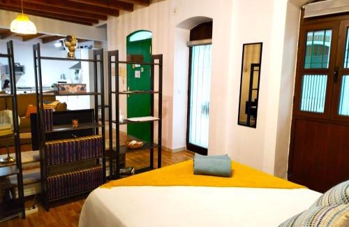 Doctor Barraquer-Grupo Renfe-Policlinico Apartment | Loft B2, Apartment in Seville