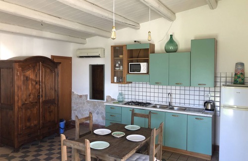 Eastern Sicily Apartment | Loft by the sea, to visit Siracusa, Noto, Cavagrande