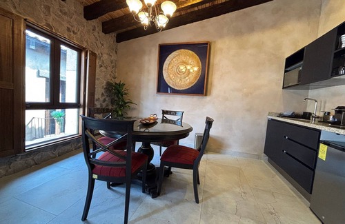 Tetlatlahuca Apartment | Loft Carlo Crivelli: Renaissance in Val'Quirico