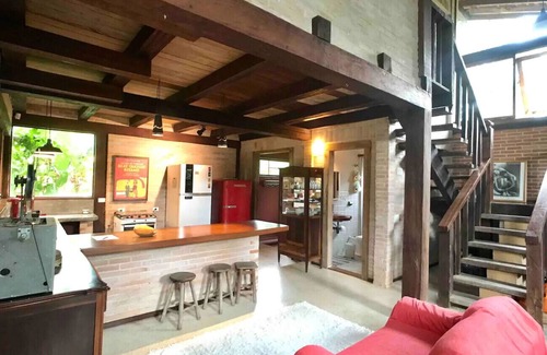 Cocaia House | Loft charmoso c/wi-fi perto da praia em Ilhabela