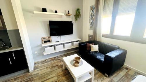 Parque Alcosa Apartment | loft con parking gratis frente palacio congresos