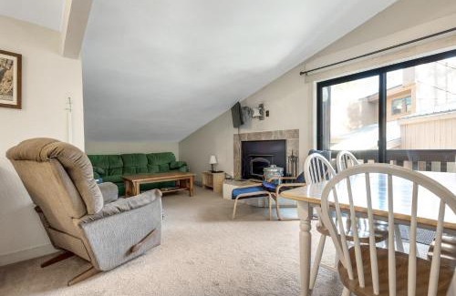 Bear Valley Apartment | Loft Condo with Bonus Area - Creekside #7