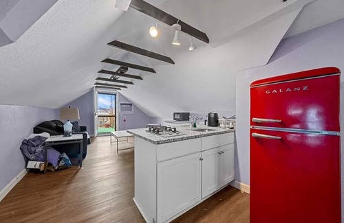 North Hyde Park Apartment | Loft - Enjoy peaceful living in downtown