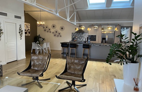Lattes Apartment | ✨ Loft Evasion – Spacious, Stylish & Family-Friendly near Montpellier & Sea ✨