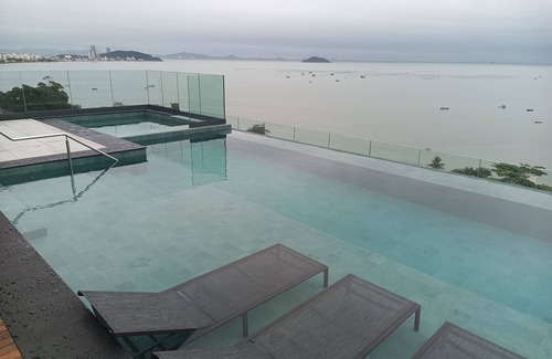 Penha Apartment | Loft frente mar próximo do Beto Carrero