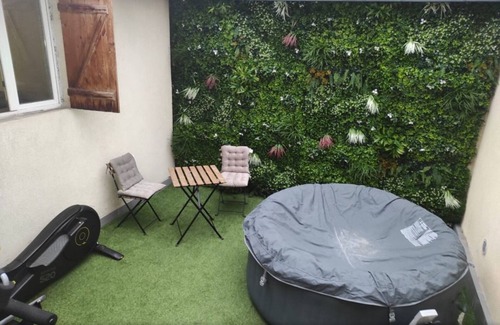 Livry-Gargan House | Loft house, jacuzzi. near, Paris, Disneyland, Paris
