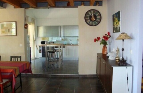 L'Honor-de-Cos House | Loft in a barn on the edge of the village with viewpoint, land and terraces