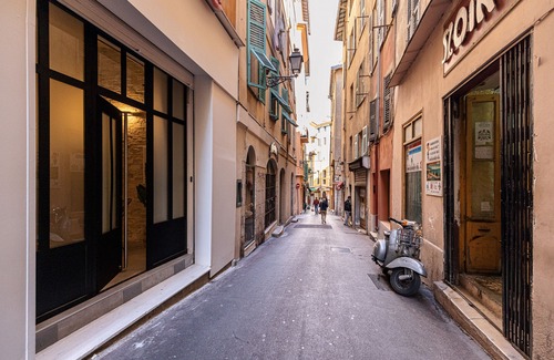 Old Town Apartment | Loft in the heart of Old City - 2 bedrooms - A/C