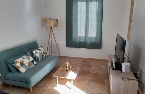 Graveson Apartment | Loft in the heart of the Alpilles