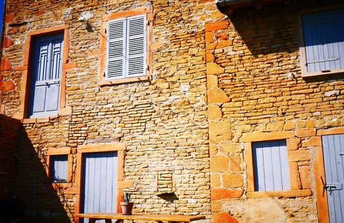 Marcy House | Loft in the heart of the vineyards in a former Chai dating from 1815