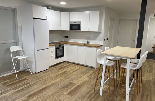 Galapagar Apartment | Loft in Torrelodones, 25km. From Madrid Centre. Public Transport at 5min Walk
