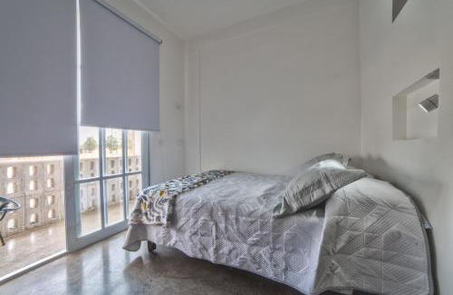 Leon Apartment | Loft Individual Amueblado 01
