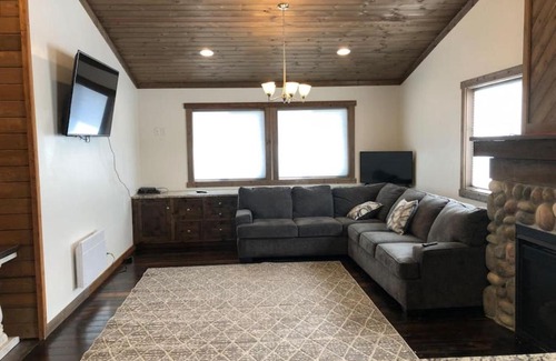 Island Park Apartment | Loft, Kids Slide, Play Area