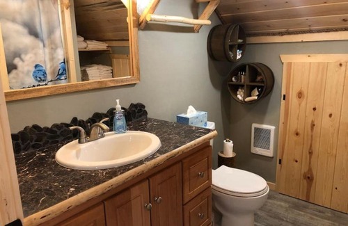 Island Park House | Loft, Kitchen, Washer,Dryer
