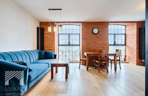 Lodz Apartment | Loft Marmurowy by LookAp
