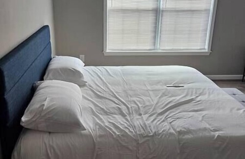Morehead Apartment | Loft on Main