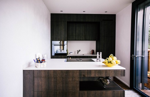 Hessigkofen Apartment | Loft on top of Villa Wilen, private beach, awesome views!