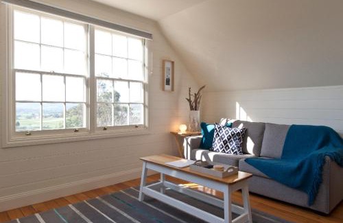 Richmond House | Loft Over The Vines