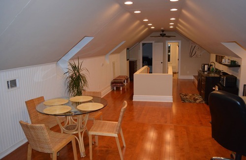 Roseland Apartment | Loft Penthouse Retreat near NYC