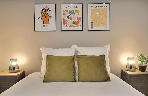 Chateauvert Apartment | Loft & Pop Billard
