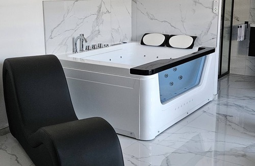 Ronchamp House | Loft Privé Avec Sauna, Balnéo, Douche Sensorielle et Grande Terrasse