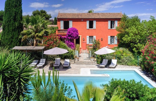 Plaine de la Brague Apartment | Loft studio atelier with pool in walking distance to the beach and old town