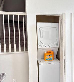 Culver - West Apartment | Loft Style,2 Beds ,Flexible self check in,Pool