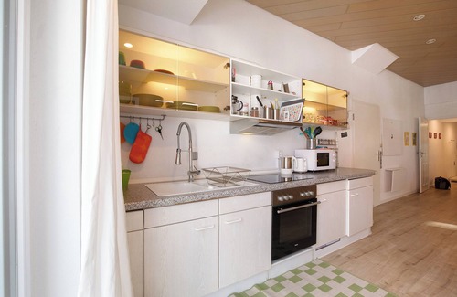Neckarhausen Apartment | Loft-style apartment in Nürtingen with balcony and proximity to the Neckar river