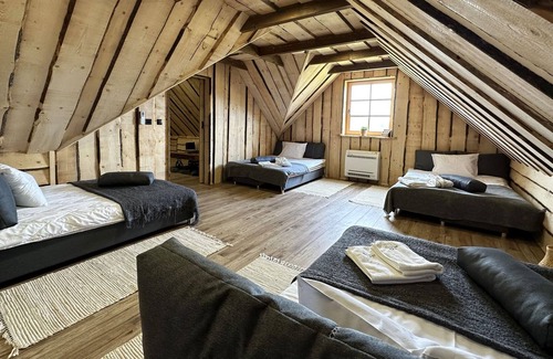 Pcim Apartment | Loft style apartment in a barn in Zawadka
