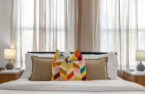 Washington Ave./ Memorial Park Apartment | Loft Style Studio In The Heart of D'Arts District