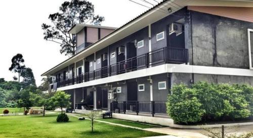 Nakhon Nayok Resort | Loft Village