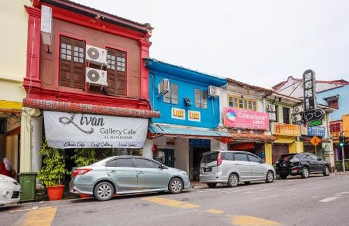 Kampung Lintang House | LOFT WATERFRONT KUCHING SARAWAK