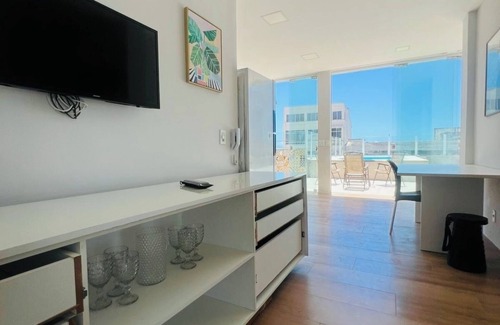 Barra Apartment | Loft with private pool in Farol da Barra (8 people)