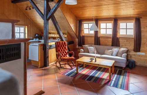 Schlitz Apartment | Loft with sauna and fireplace