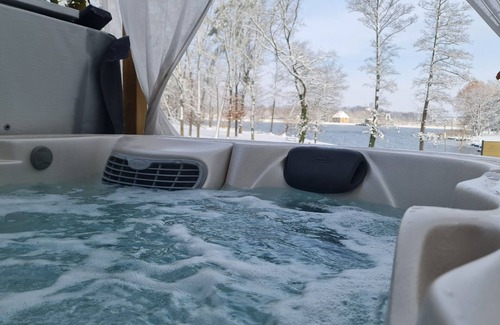 Kerprich-aux-Bois House | Loftconcept57. Maison-spa Privé Avec vue sur L'étang du Stock