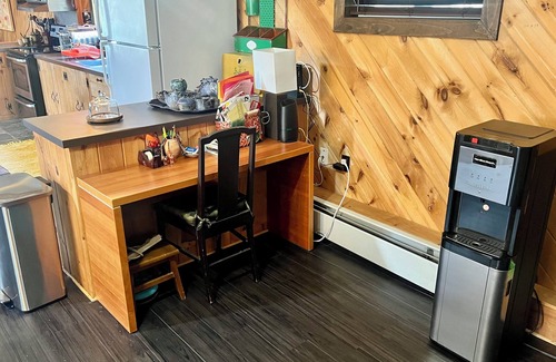 Roscoe Ski Chalet | Lofted farmhouse in charming Roscoe non the Beaverkill river