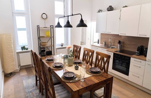 West Berlin Centre Apartment | Loftly Kant99 - Central - 90m2 - Self Check-In - 300 Mbit