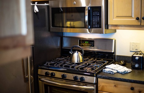 Downtown Park City Condo | Lofts on Main #1-Hip Charmer in the middle of Main St. - 200 feet to Town Lift!