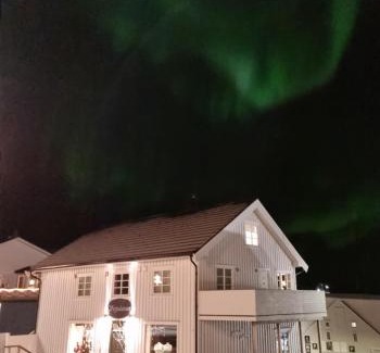 Skjervoy Apartment | Loftsleilighet midt i sentrum