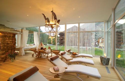 Saas Almagell Hotel | Loftsuite Hotel Saas