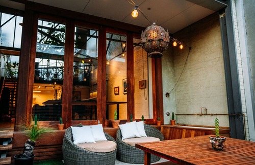 Abbotsford House | Lofty Inner City Warehouse