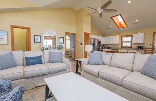 Carolina Dunes House | Lofty View ☀️ Semi-Oceanfront 4 BR home, Dog-Frendly 🐕 & Private Pool