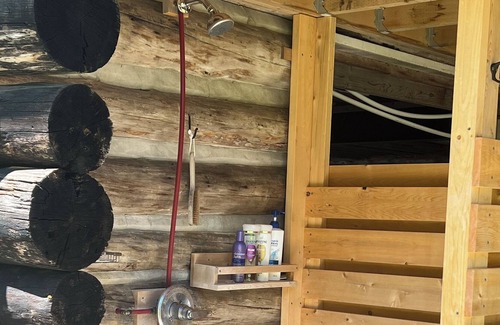 Willisville Cottage | Log Boathouse in McGregor Bay right on the water!