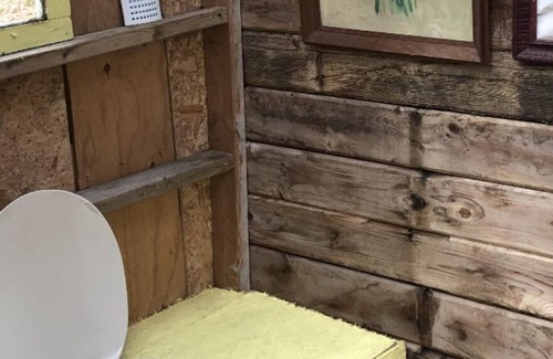 Scugog Cabin | LOG CABIN FOREST GETAWAY