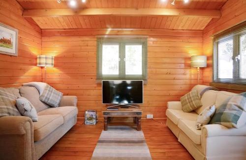 Guyhirn House | Log Cabin